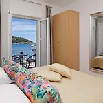 Sunshine Doda - Three Bedroom With Balcony And Sea View