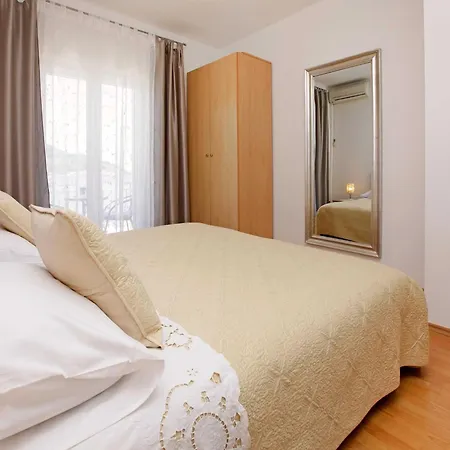 Sunshine Doda - Three Bedroom With Balcony And Sea View Appartement