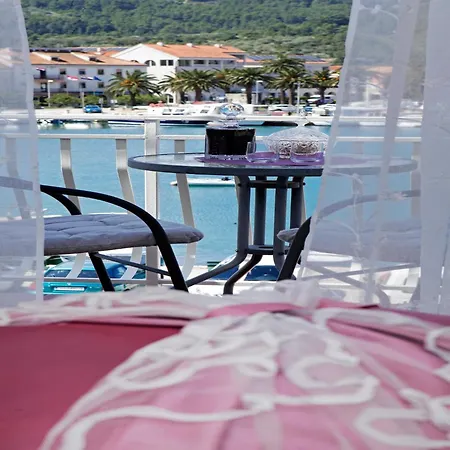 Sunshine Doda - Three Bedroom With Balcony And Sea View * Vela Luka