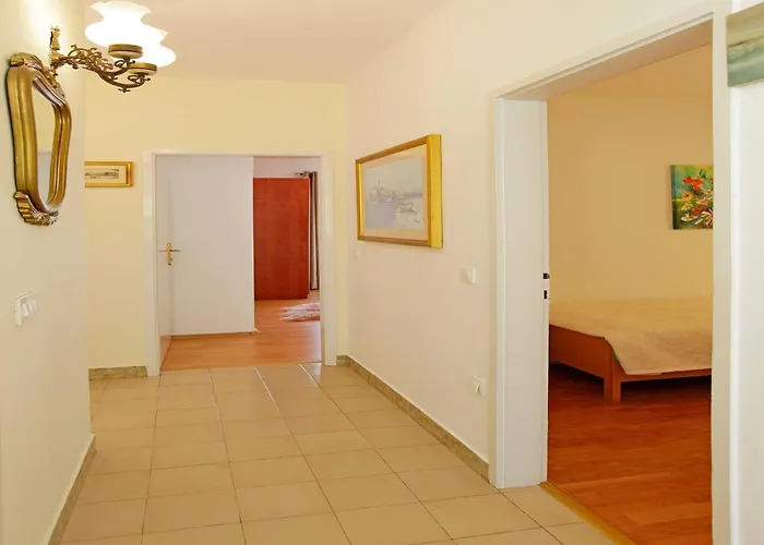 Lägenhet Sunshine Doda - Three Bedroom With Balcony And Sea View *