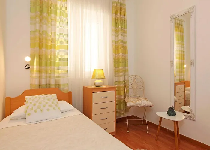 Lägenhet Sunshine Doda - Three Bedroom With Balcony And Sea View